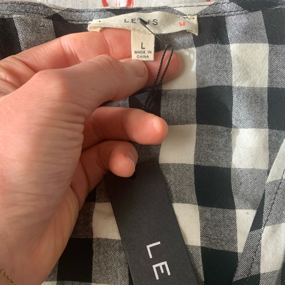 Gingham/ checkered crop too - Picture 3 of 3